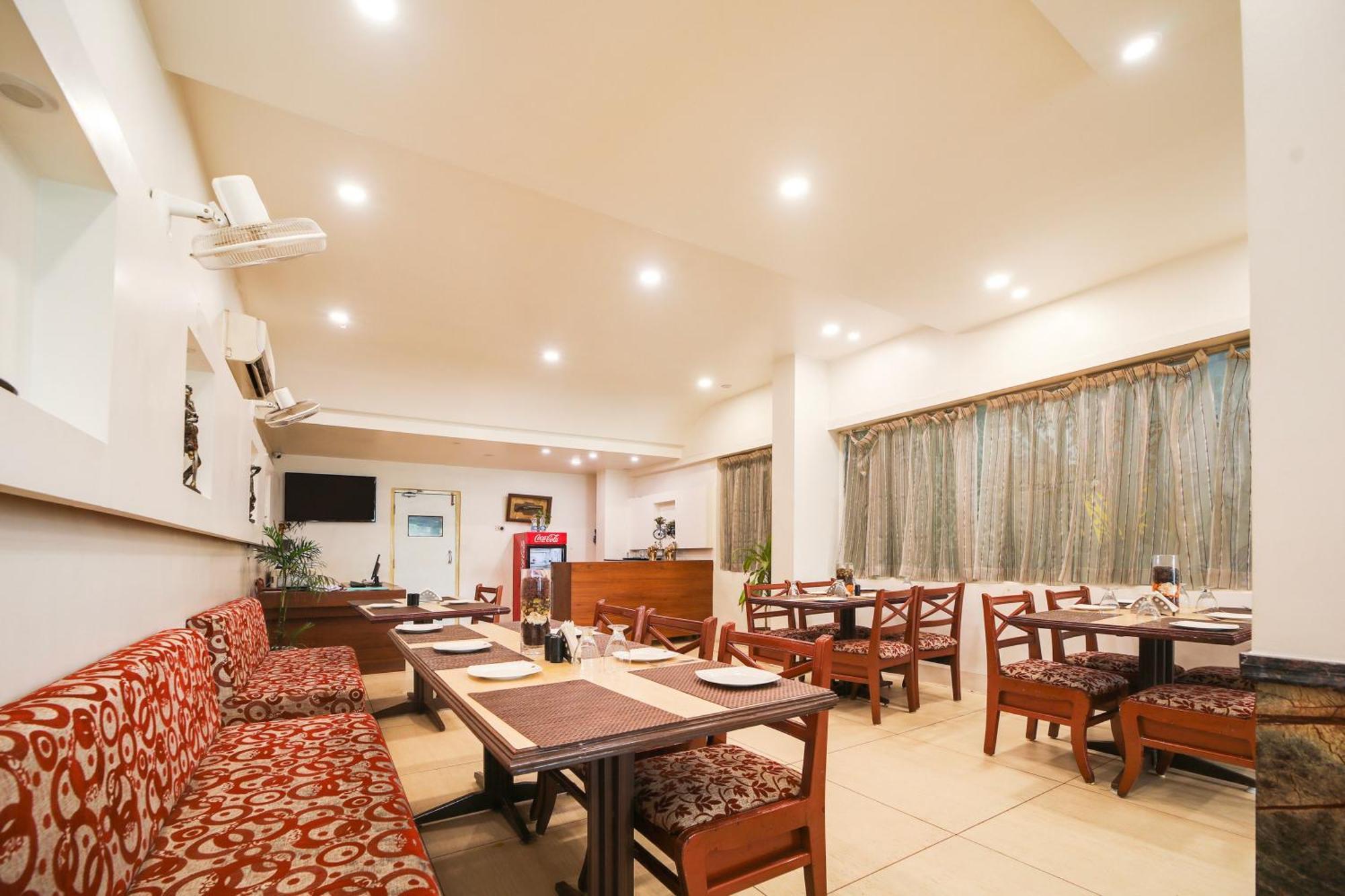 Collection O Hotel Silver Inn โบปาล ภายนอก รูปภาพ