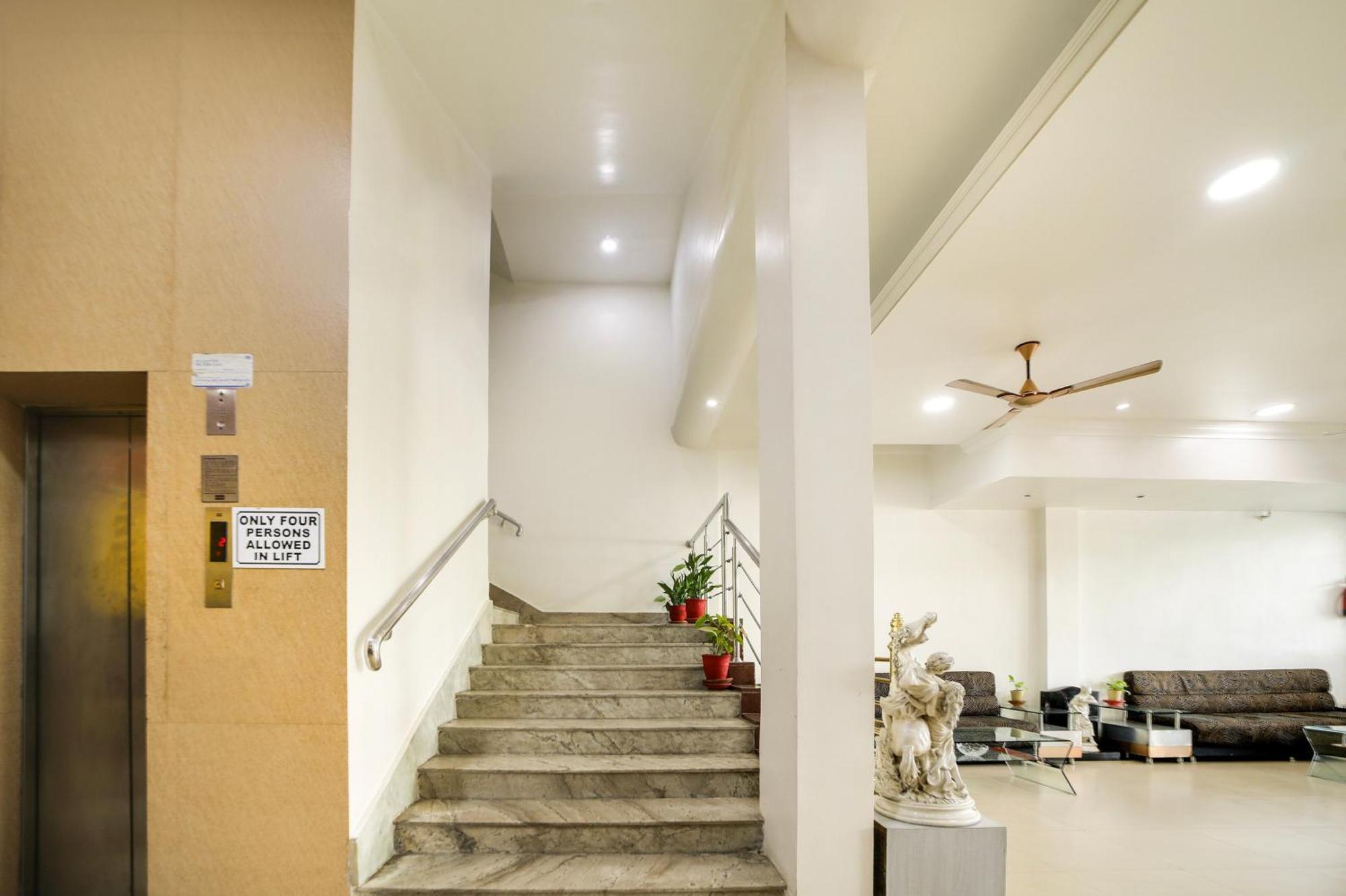Collection O Hotel Silver Inn โบปาล ภายนอก รูปภาพ